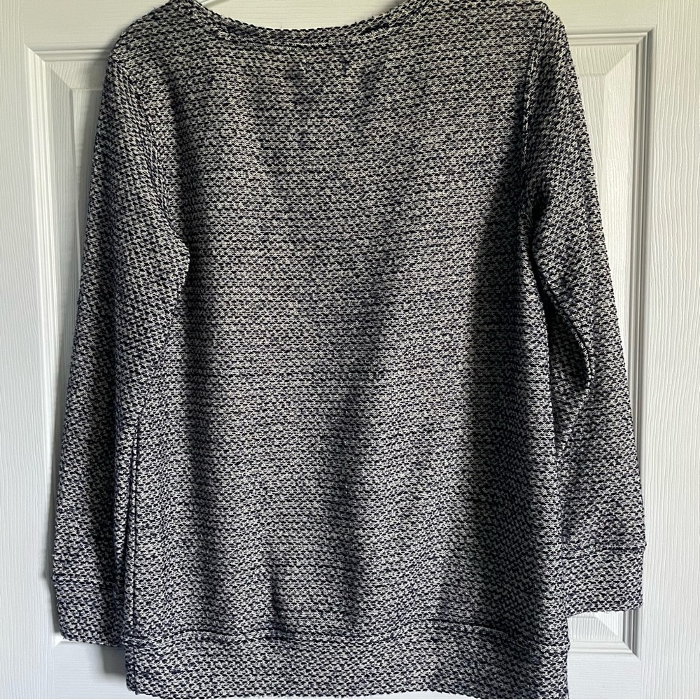 NWOT Roots sweater - Picture 5 of 5